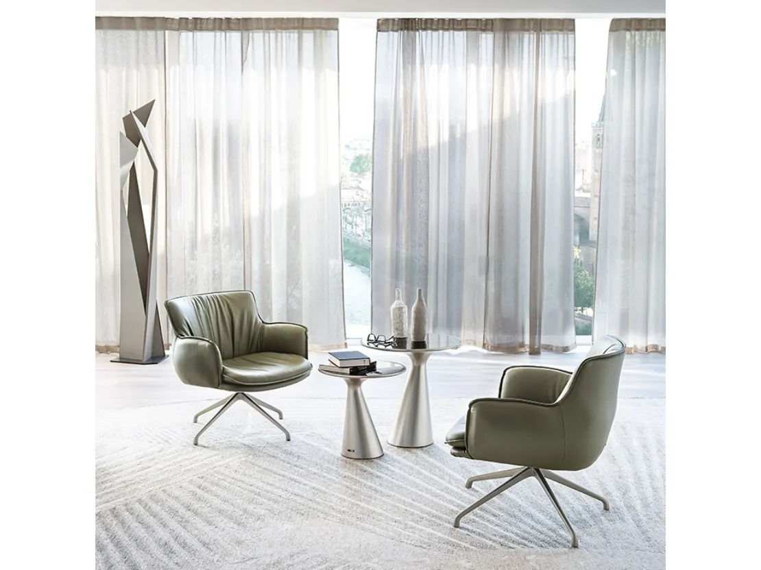 Poltroncina in pelle Rhonda Lounge di Cattelan Italia