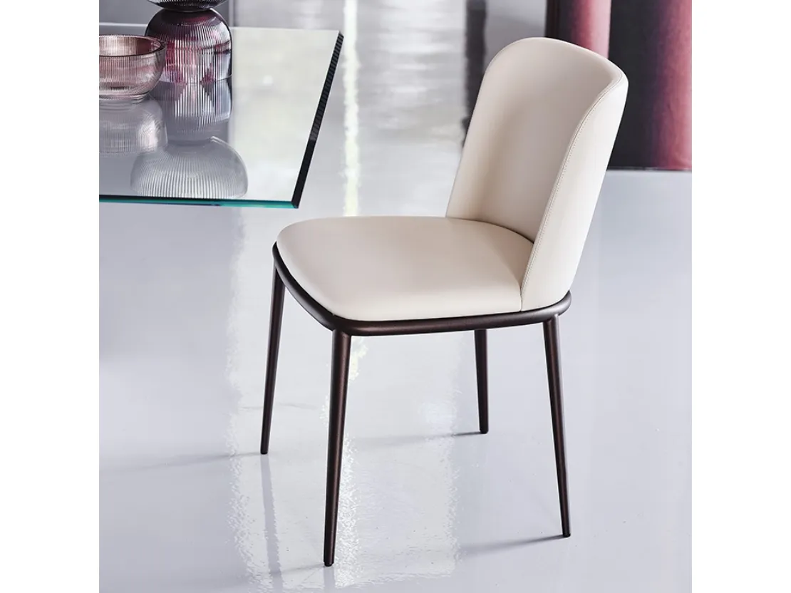 Sedia in pelle senza braccioli con struttura in metallo Magda ML di Cattelan Italia