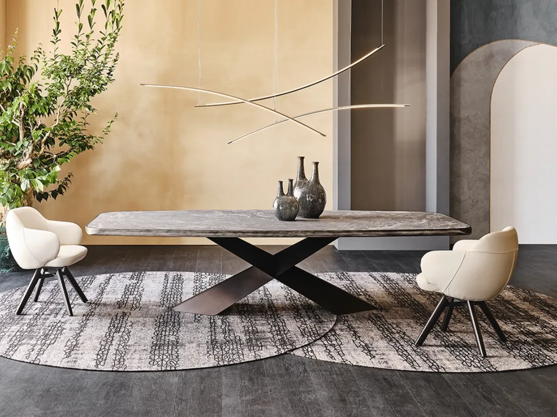Tavolo con base in metallo e piano in ceramica Tyron Keramik Premium di Cattelan Italia